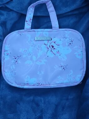 Light Pink Floral Women's Makeup Bag